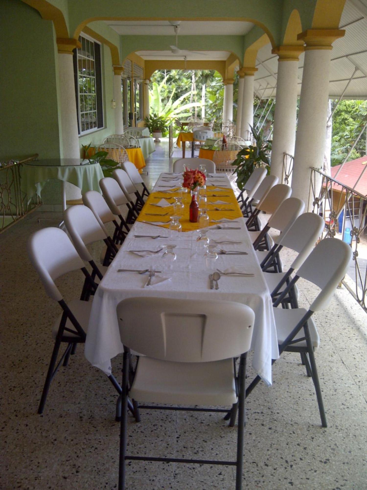 Palm Bay Guest House & Restaurant Montego Bay Exteriör bild